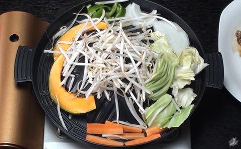 野菜を焼く