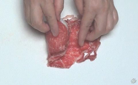 肉を巻く